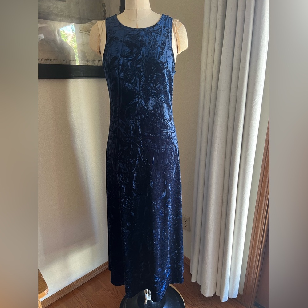 Natural Life velvet sleeveless dress size small